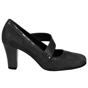 Aerosoles black suede Mary Jane pumps size 7.5